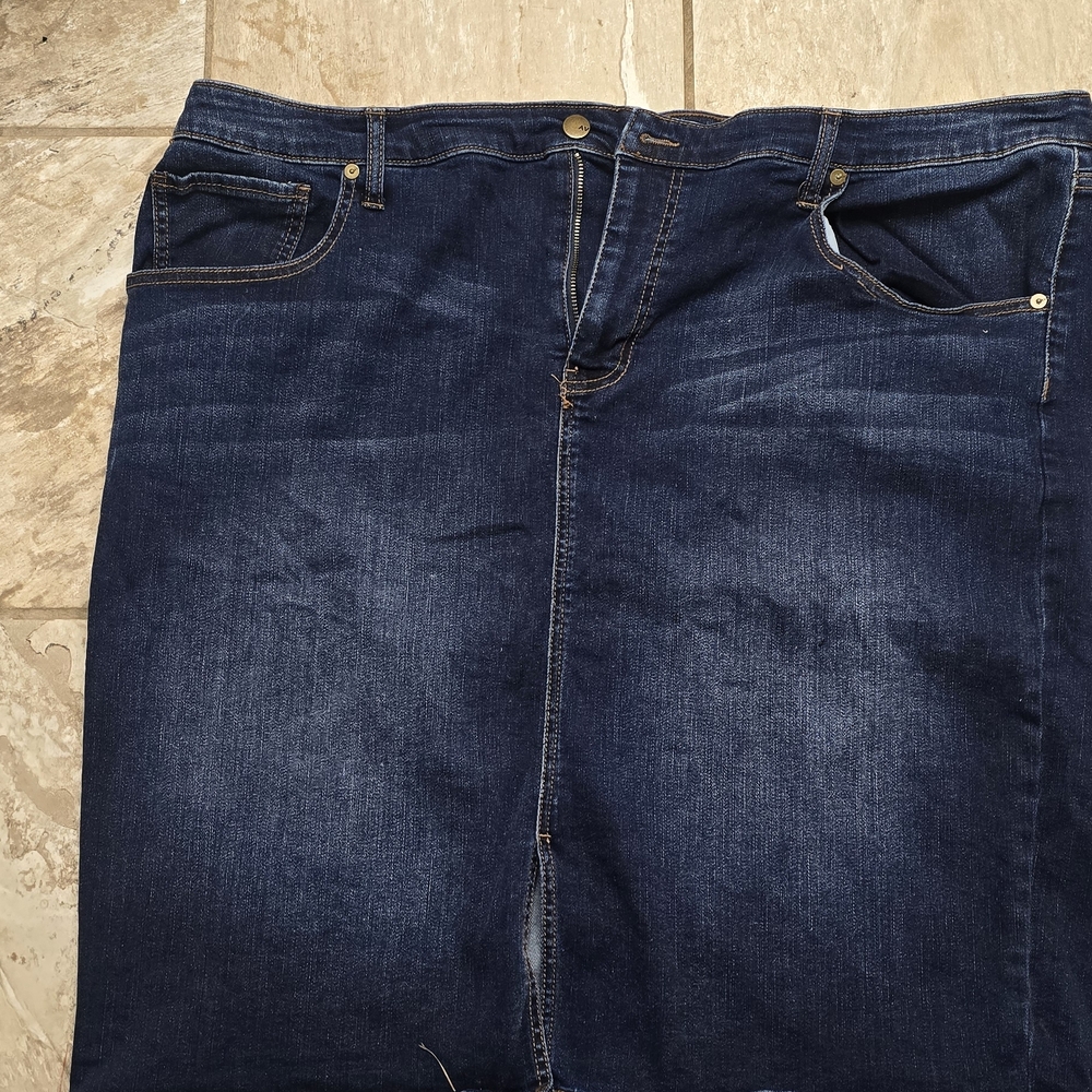 Ava & Viv Dark Blue Pencil Skirt
